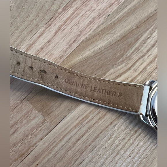 Citizen Eco-Drive Ladies Watch Crystals Pearl Dial Stainless and Rose Gold Dial - Picture 12 of 14